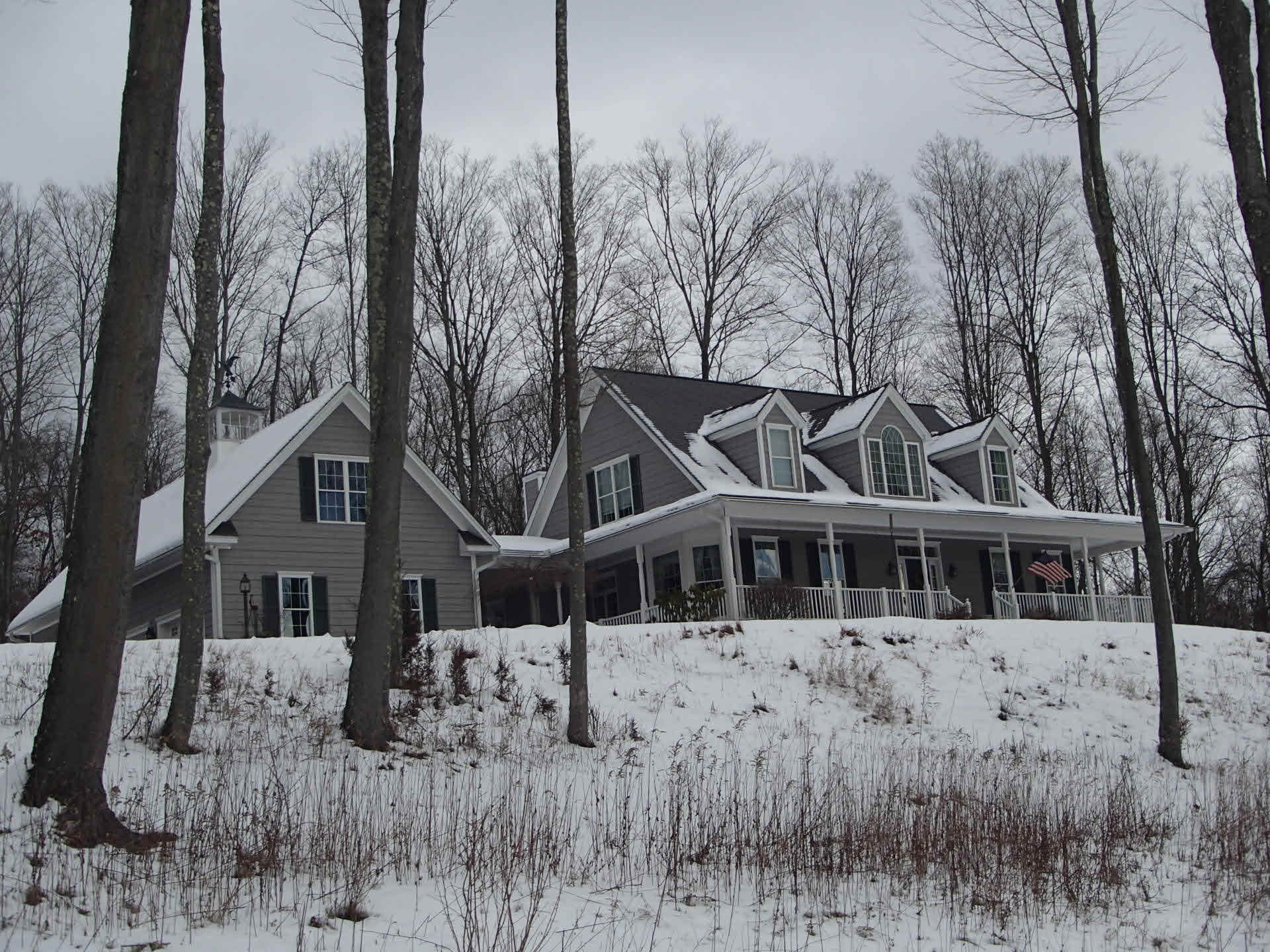 Building photograph for 66 OLD TURNPIKE RD EAST